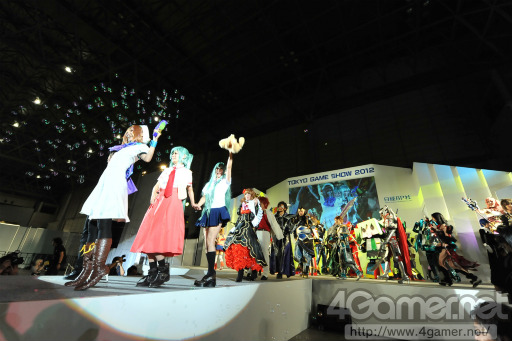 TGS 2012200̾ᤤץ쥤䡼ޤäCOSPLAY COLLECTION NIGHTTGSפեȥݡ