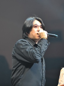 ���������꡼ No.010�Υ���ͥ������ / 150�ͤΥ�����ȳ���̾�ͤ�2015ǯ�򿶤��֤ꡤ2016ǯ�ؤΥ�å��������롣�����ǯ�������Ϥ�