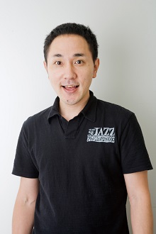 ���������꡼ No.132�Υ���ͥ������ / 150�ͤΥ�����ȳ���̾�ͤ�2015ǯ�򿶤��֤ꡤ2016ǯ�ؤΥ�å��������롣�����ǯ�������Ϥ�