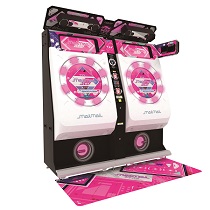 ���������꡼ No.239�Υ���ͥ������ / 150�ͤΥ�����ȳ���̾�ͤ�2015ǯ�򿶤��֤ꡤ2016ǯ�ؤΥ�å��������롣�����ǯ�������Ϥ�