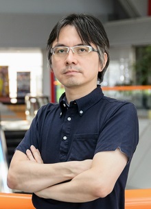 ���������꡼ No.312�Υ���ͥ������ / 150�ͤΥ�����ȳ���̾�ͤ�2015ǯ�򿶤��֤ꡤ2016ǯ�ؤΥ�å��������롣�����ǯ�������Ϥ�