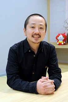 ���������꡼ No.393�Υ���ͥ������ / 150�ͤΥ�����ȳ���̾�ͤ�2015ǯ�򿶤��֤ꡤ2016ǯ�ؤΥ�å��������롣�����ǯ�������Ϥ�