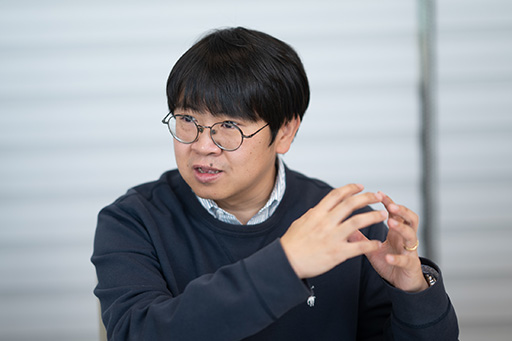 ���������꡼ No.017�Υ���ͥ������ / �Υ��󥿥ӥ塼��20ǯ��Ф����ޤ��Ѥ��֥�͡�����II�פϡ�PK�ʤ����и��ͥơ��֥��ѹ��ʤɡ������ȼ��������ܡ����Τɤ�ʿͤ����ɤ�ʤ��Ȥ�ͤ��ʤ��顤����Ż뤷�Ƴ�ȯ���Ƥ���Τ�������