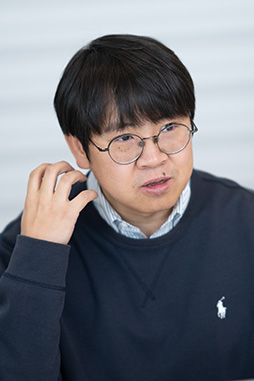 ���������꡼ No.023�Υ���ͥ������ / �Υ��󥿥ӥ塼��20ǯ��Ф����ޤ��Ѥ��֥�͡�����II�פϡ�PK�ʤ����и��ͥơ��֥��ѹ��ʤɡ������ȼ��������ܡ����Τɤ�ʿͤ����ɤ�ʤ��Ȥ�ͤ��ʤ��顤����Ż뤷�Ƴ�ȯ���Ƥ���Τ�������