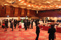 ���������꡼ No.003�Υ���ͥ������ / ��RED STONE�ױ���10��ǯ��ˤ���300�ͤΥե���ȴ��ա� 2015ǯ�Υ����ɥޥåפ�������줿��10th Birthday Party�פ��ݡ���