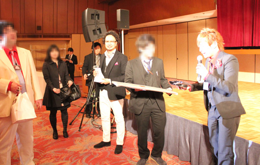 ���������꡼ No.010�Υ���ͥ������ / ��RED STONE�ױ���10��ǯ��ˤ���300�ͤΥե���ȴ��ա� 2015ǯ�Υ����ɥޥåפ�������줿��10th Birthday Party�פ��ݡ���