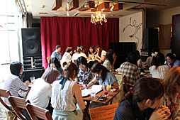 ���������꡼ No.017�Υ���ͥ������ / ��RED STONE�פΥ��ե饤�󥤥٥�ȡ���RED STONE Girl'sParty2015�פ��ݡ��ȡ�������ο��������塼�।�饹�Ȥ˽��Ҥγ�������綽ʳ