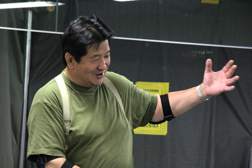 ���������꡼ No.002�Υ���ͥ������ / ��Ʈ�ȡ�����������������������Ǿ�����ǽƷ���򷫤깭���롣��RED STONE �ޥ����åƥ����Ҳ� ���Х����θ� with ���������ץ�ݡ���