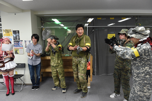 ���������꡼ No.026�Υ���ͥ������ / ��Ʈ�ȡ�����������������������Ǿ�����ǽƷ���򷫤깭���롣��RED STONE �ޥ����åƥ����Ҳ� ���Х����θ� with ���������ץ�ݡ���