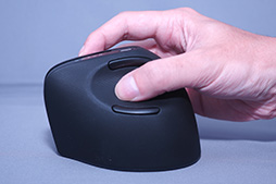画像ギャラリー No.013のサムネイル画像 / Razerから来た縦型マウス「Pro Click V2 Vertical」は,ゲームで実用的に使えるのか?【レビュー】