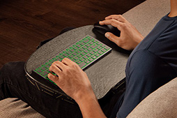 画像ギャラリー No.005のサムネイル画像 / 重さ約374gでSOCD機能も備えるゲーマー向けBluetoothキーボード「Razer Joro」が7月4日発売