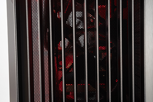 ���������꡼ No.004�Υ���ͥ������ / �������������Ѥ������⿷���ˡ���G TUNE�פ�Ryzen 7 9700X��RTX 5070 Ti��ܥ�ǥ�ϡ��ǿ�����Υ�������Ŭ�˳ڤ����PC����PR��