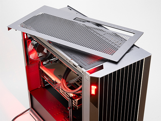 ���������꡼ No.010�Υ���ͥ������ / �������������Ѥ������⿷���ˡ���G TUNE�פ�Ryzen 7 9700X��RTX 5070 Ti��ܥ�ǥ�ϡ��ǿ�����Υ�������Ŭ�˳ڤ����PC����PR��