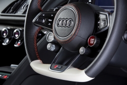 FFXVסAudiΥܥThe Audi R8 Star of Lucisפ俽ߤϤˡŤʥ󥻥ץȥ֥å륭ڡ⥹