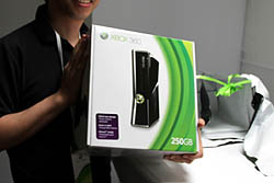 E3 2010Ϥ줬˥塼뤵줿Xbox 360ʳѤ˥ץåMSɻ˥󥿥ӥ塼