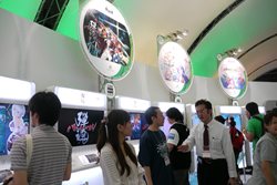 TGS 2010ϥޥեȥ֡ˤϥɥѡƥȥޤ50ȥ뤬롣Kinectбȥ֥ޥ2פλͷʤɸ