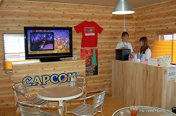 #022Υͥ/ץեϤҡꥰå䤵Ƥ۳ΡCAPCOM SEASIDE HOUSEפ˹ԤäƤ