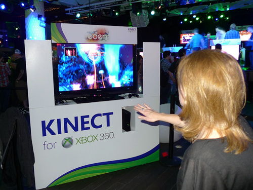 E3 2011ϥ꡼Xbox 360ǿȥ˿줿Microsoft쥻ץͤϤꤪϤ