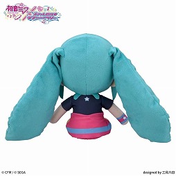 画像ギャラリー No.010のサムネイル画像 / 「初音ミク」×「オシャレ魔女 ラブ and ベリー」コラボのふわぷちぬいぐるみがプライズ商品として登場。ラブ衣装とベリー衣装の2種