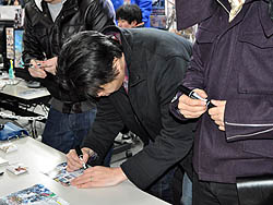 ���������꡼ No.009�Υ���ͥ������ / ����ˤ�2�����Ԥ��⡣���ᡤ���Ļᡤ���»���Ĥ����֥ե��󥿥����������ݡ����֥�2 ����ե��˥ƥ��פ�����θ�����ݡ���