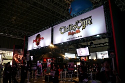 #008Υͥ/TGS 2010ϡDISSIDIA׺ǿäͷ٤륹˥֡®󡣡KINGDOM HEARTSסThe 3rd Birthdayפϥİ˥ץ쥤ǽ