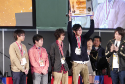 画像ギャラリー No.039のサムネイル画像 / 魔物が棲む(?)PSO2公式全国大会「アークスグランプリ」札幌予選と,会場を盛り上げたコスプレショーの模様をレポート