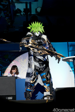 画像ギャラリー No.032のサムネイル画像 / 「アークスフェスティバル2016」フォトレポート。「PSO2」コスプレ&クラフトコンテストや小林幸子さんの圧巻ライブ,コスプレエリアを撮影してきた