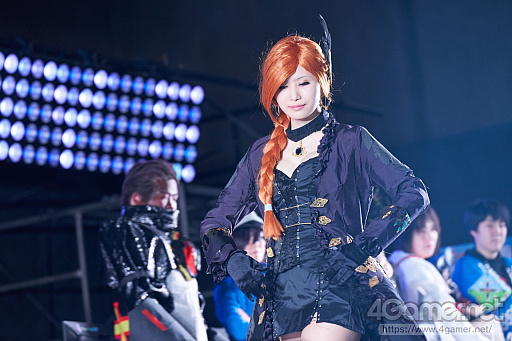 画像ギャラリー No.040のサムネイル画像 / 「ファンタシースター感謝祭 2019」東京会場フォトレポート。会場を彩るコスプレイヤーや熱気に包まれたミニライブの様子などをお届け