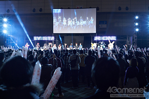 画像ギャラリー No.072のサムネイル画像 / 「ファンタシースター感謝祭 2019」東京会場フォトレポート。会場を彩るコスプレイヤーや熱気に包まれたミニライブの様子などをお届け