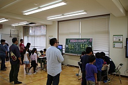 ���������꡼ No.001�Υ���ͥ������ / ��Minecraft�פ���Ω���ع��ζ���ˡ��ץ�����ߥ󥰶���λ��ѡ��θ����٥�ȡ�i��design-Programming Festival�פ����ͤ��ݡ���