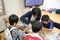 ���������꡼ No.015�Υ���ͥ������ / ��Minecraft�פ���Ω���ع��ζ���ˡ��ץ�����ߥ󥰶���λ��ѡ��θ����٥�ȡ�i��design-Programming Festival�פ����ͤ��ݡ���