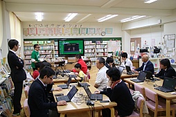 ���������꡼ No.016�Υ���ͥ������ / ��Minecraft�פ���Ω���ع��ζ���ˡ��ץ�����ߥ󥰶���λ��ѡ��θ����٥�ȡ�i��design-Programming Festival�פ����ͤ��ݡ���