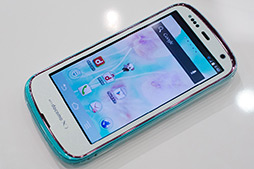 NTTɥ⡤GALAXY S III סAQUOS PHONE ZETAפʤ2012ǯߥǥ륹ޡȥե10ʤȯɽ٤Ƥ100MbpsΡXiפб