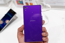 ܤοXperia Z2A2μϤ򤸤ä꿨äƳΤ᤿NTTɥ2014ƥǥ륹ޡȥեƥȥݡȡԡ