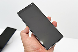 画像ギャラリー No.025のサムネイル画像 / アスペクト比9:21の新型スマホ「Xperia 1」ハンズオン。ソニーの映像技術が詰め込んだ有機ELパネルとゲーマー向け機能に注目