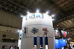 #012Υͥ/Ȳڤϰ̤᤿TGS 2011˽ŸƤҡCreative Intelligence ArtsפϤҤǤ