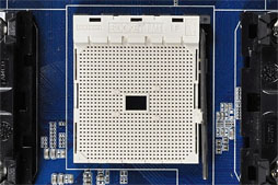 ���������꡼ No.008�Υ���ͥ������ / �ǥ����ȥå�PC����Trinity��A10-5800K�ס�A8-5600K�פ��ӥ塼��������APU��3D��ǽ�Ϥɤ��ޤǸ��夷����