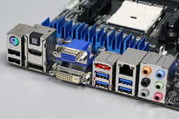 ���������꡼ No.015�Υ���ͥ������ / �ǥ����ȥå�PC����Trinity��A10-5800K�ס�A8-5600K�פ��ӥ塼��������APU��3D��ǽ�Ϥɤ��ޤǸ��夷����