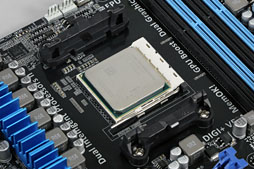 ���������꡼ No.026�Υ���ͥ������ / �ǥ����ȥå�PC����Trinity��A10-5800K�ס�A8-5600K�פ��ӥ塼��������APU��3D��ǽ�Ϥɤ��ޤǸ��夷����