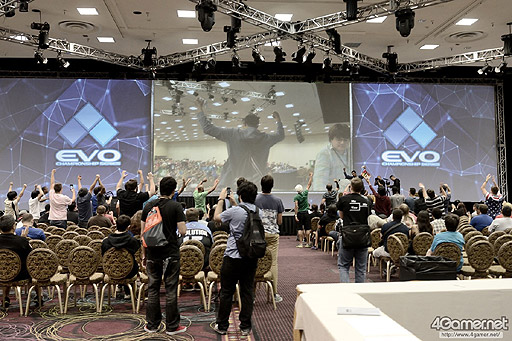 EVO2015ϡŴ7פǥΥ꤬ŪͥUMvC3פǤCrossRF꤬ǽη辡ȡʥȤضʤ᤿EVO2ܤޤȤ