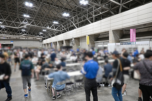 画像ギャラリー No.020のサムネイル画像 / 「マジック・スポットライト :FINAL FANTASY」レポート。バスターソードやハーディ=デイトナも展示されていた会場の様子をお届け