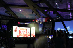 gamescomϡWorld of Warplanesפӥ2013ǯ925˥ȡWargaming.netΥåդ˿ȥκˤĤʹ