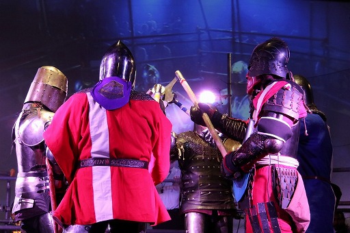 ���������꡼ No.002�Υ���ͥ������ / �ֱ�ͺ�����˥���פȥ����ޡ��ɥХȥ�Υ���ܥ������ӥ����ޥå������š���󥰾�Ƿ��깭����줿��������Ǿ�����Ĥ�����ΤϤɤοرġ�