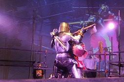 ���������꡼ No.004�Υ���ͥ������ / �ֱ�ͺ�����˥���פȥ����ޡ��ɥХȥ�Υ���ܥ������ӥ����ޥå������š���󥰾�Ƿ��깭����줿��������Ǿ�����Ĥ�����ΤϤɤοرġ�