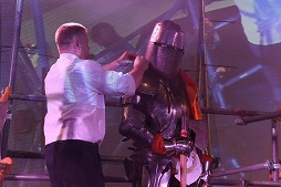 ���������꡼ No.005�Υ���ͥ������ / �ֱ�ͺ�����˥���פȥ����ޡ��ɥХȥ�Υ���ܥ������ӥ����ޥå������š���󥰾�Ƿ��깭����줿��������Ǿ�����Ĥ�����ΤϤɤοرġ�