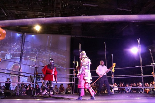 ���������꡼ No.009�Υ���ͥ������ / �ֱ�ͺ�����˥���פȥ����ޡ��ɥХȥ�Υ���ܥ������ӥ����ޥå������š���󥰾�Ƿ��깭����줿��������Ǿ�����Ĥ�����ΤϤɤοرġ�