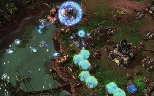 G-Star 2011ϡStarCraft II: Heart of the Swarmץץ쥤ݡȡץࡼӡǺܡKerriganɤҡ˥åȤȤо