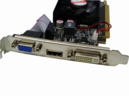 ޤΡXPѡס2001ǯǥӥ塼GPURadeon 7000פ2ܤƥʥ4̽бΥեåɤȯ