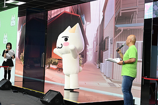 画像ギャラリー No.019のサムネイル画像 / 「トロの誕生日会2025」レポート。堀口画伯によるトロのイラスト制作や,新商品“トロ ブランケット”発表などが行われたイベントの様子を紹介