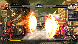���������꡼ No.004�Υ���ͥ������ / AC��THE KING OF FIGHTERS XIII CLIMAX�פ�������Ư���ϡ����󥷥塼�޵��Ǥ��ɲ����Ǥ�Х�󥹤�Ƨ�������ǿ��С������